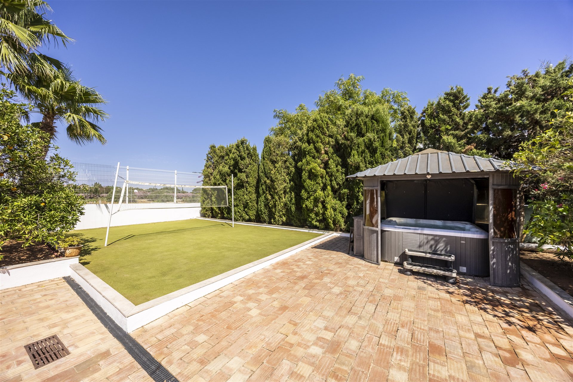 The lawn and badminton court